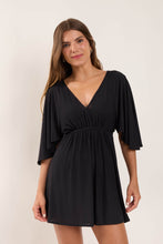 Carregar imagem no visualizador da galeria, Model Front: Rio De Sol Vêtement De Plage Black Mini Dress
