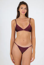 Carregar imagem no visualizador da galeria, Model Front: Rio De Sol Bas Bottom Barolo California
