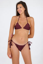 Carregar imagem no visualizador da galeria, Model Front: Rio De Sol Bas Bottom Barolo Frufru
