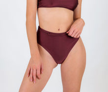 Carregar imagem no visualizador da galeria, Gallery: Rio De Sol Bas Bottom Barolo Hotpants
