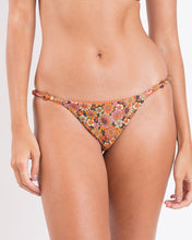 Carregar imagem no visualizador da galeria, Gallery: Rio De Sol Bas Bottom Bouquet Essential-Rev
