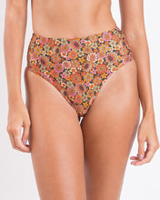 Carregar imagem no visualizador da galeria, Gallery: Rio De Sol Bas Bottom Bouquet Hotpants
