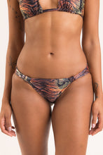 Carregar imagem no visualizador da galeria, Gallery: Rio De Sol Bas Bottom Cobra Mel
