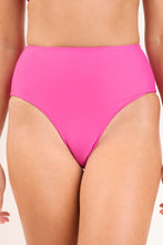 Carregar imagem no visualizador da galeria, Gallery: Rio De Sol Bas Bottom Fluity-Amor Hotpants
