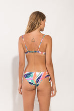 Carregar imagem no visualizador da galeria, Model Back: Rio De Sol Bas Bottom Fresh-Day Madrid
