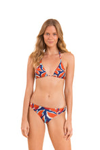 Carregar imagem no visualizador da galeria, Model Front: Rio De Sol Bas Bottom Leaves Essential-Comfy
