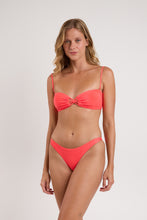 Carregar imagem no visualizador da galeria, Model Front: Rio De Sol Bas Bottom Malibu-Folia Essential-Iris

