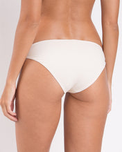 Carregar imagem no visualizador da galeria, Image 06: Rio De Sol Bas Bottom Malibu-Natural Essential-Comfy
