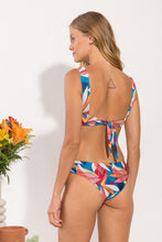 Carregar imagem no visualizador da galeria, Model Back: Rio De Sol Bas Bottom Maui Madrid
