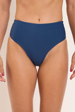 Carregar imagem no visualizador da galeria, Gallery: Rio De Sol Bas Bottom Navy Hotpants
