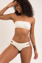 Carregar imagem no visualizador da galeria, Image 10: Rio De Sol Bas Bottom Off-White Madrid
