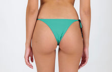 Carregar imagem no visualizador da galeria, Model Back: Rio De Sol Bas Bottom Opal Ibiza
