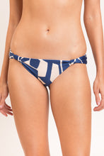 Carregar imagem no visualizador da galeria, Gallery: Rio De Sol Bas Bottom Pottery Mel
