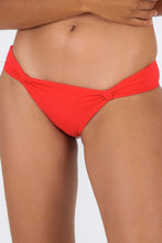 Carregar imagem no visualizador da galeria, Gallery: Rio De Sol Bas Bottom Rouge Mel
