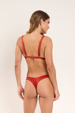 Carregar imagem no visualizador da galeria, Model Back: Rio De Sol Bas Bottom Shimmer-Liquor Nice-Fio
