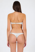Carregar imagem no visualizador da galeria, Model Back: Rio De Sol Bas Bottom Shimmer-White Nice-Fio
