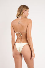 Carregar imagem no visualizador da galeria, Model Back: Rio De Sol Bas Bottom Touch-Natural Amora

