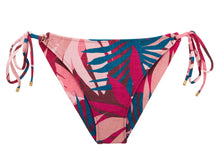 Carregar imagem no visualizador da galeria, Model Front: Rio De Sol Bas Bottom Yucca Comfort
