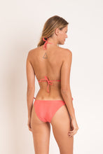 Carregar imagem no visualizador da galeria, Model Back: Rio De Sol Une Pièce Malibu-Nina Trikini-Comfy
