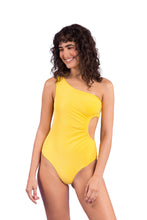 Carregar imagem no visualizador da galeria, Model Front: Rio De Sol Une Pièce Malibu-Yellow Maeve
