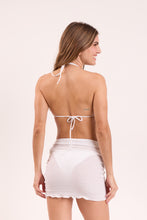 Carregar imagem no visualizador da galeria, Model Back: Rio De Sol Jupe De Page Memphis-White Mini Skirt Ruched

