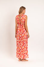 Carregar imagem no visualizador da galeria, Model Back: Rio De Sol Vêtement De Plage Mirage Long Dress Soleil
