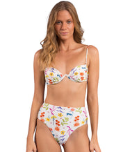 Carregar imagem no visualizador da galeria, Gallery: Rio De Sol Ensemble Set Countryside Kyra Hotpants
