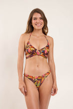 Carregar imagem no visualizador da galeria, Model Front: Rio De Sol Ensemble Set Fiore Kate Essential
