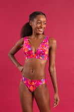 Carregar imagem no visualizador da galeria, Image 11: Rio De Sol Ensemble Set Flavors Halter-Marina Essential-Cos
