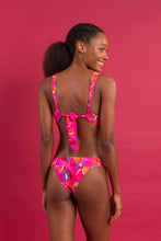Carregar imagem no visualizador da galeria, Image 12: Rio De Sol Ensemble Set Flavors Halter-Marina Essential-Cos
