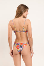 Carregar imagem no visualizador da galeria, Model Back: Rio De Sol Ensemble Set Garden-Flower Bandeau-Joy Essential
