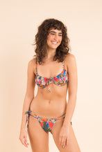 Carregar imagem no visualizador da galeria, Model Front: Rio De Sol Ensemble Set Jungle Balconet-Tie Pipa

