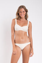 Carregar imagem no visualizador da galeria, Model Front: Rio De Sol Ensemble Set Malibu-Natural Amelia Essential
