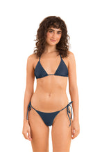 Carregar imagem no visualizador da galeria, Model Front: Rio De Sol Ensemble Set Shark Tri-Inv Cheeky-Tie
