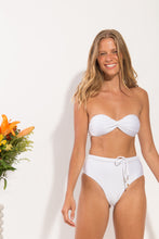 Carregar imagem no visualizador da galeria, Image 09: Rio De Sol Ensemble Set Shimmer-White Twist Belted-High-Waist

