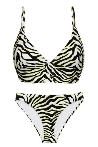 Product Front: Rio De Sol Ensemble Set Wild-Black Tri-Tank Comfy