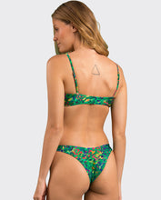 Carregar imagem no visualizador da galeria, Image 08: Rio De Sol Ensemble Set Wilds Bandeau-Reto Highleg
