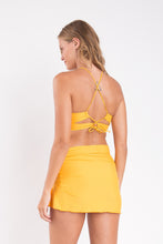 Carregar imagem no visualizador da galeria, Model Back: Rio De Sol Jupe De Page Solar Skirt-Knot
