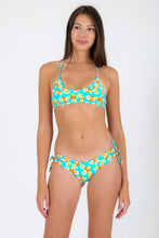 Carregar imagem no visualizador da galeria, Model Front: Rio De Sol Haut Top Dubai Bralette
