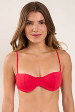 Carregar imagem no visualizador da galeria, Gallery: Rio De Sol Haut Top Hibiscus Coral
