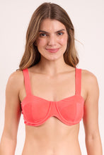 Carregar imagem no visualizador da galeria, Gallery: Rio De Sol Haut Top Malibu-Folia Amelia
