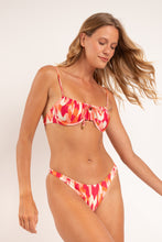 Carregar imagem no visualizador da galeria, Image 07: Rio De Sol Haut Top Mirage Balconet-Tie
