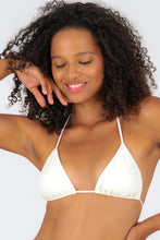 Carregar imagem no visualizador da galeria, Gallery: Rio De Sol Haut Top Off-White Tri-Inv
