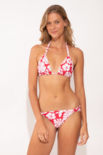 Carregar imagem no visualizador da galeria, Model Front: Rio De Sol Haut Top Pua-Hibiscus Mel
