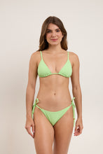 Carregar imagem no visualizador da galeria, Model Front: Rio De Sol Haut Top Sand-Menta Lia
