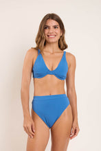 Carregar imagem no visualizador da galeria, Model Front: Rio De Sol Haut Top Sand-Nautico Chantal
