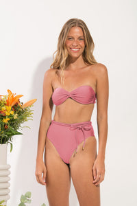 Model Front: Rio De Sol Haut Top Shimmer-Confetti Twist