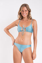 Carregar imagem no visualizador da galeria, Image 06: Rio De Sol Haut Top Shimmer-Laguna Tank-Tie
