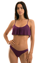 Carregar imagem no visualizador da galeria, Model Front: Rio De Sol Haut Top Sublime Babado
