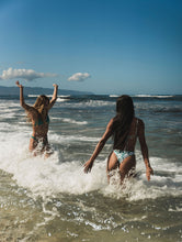 Carregar imagem no visualizador da galeria, Image 07: Rio De Sol Haut Top Valley Kauai
